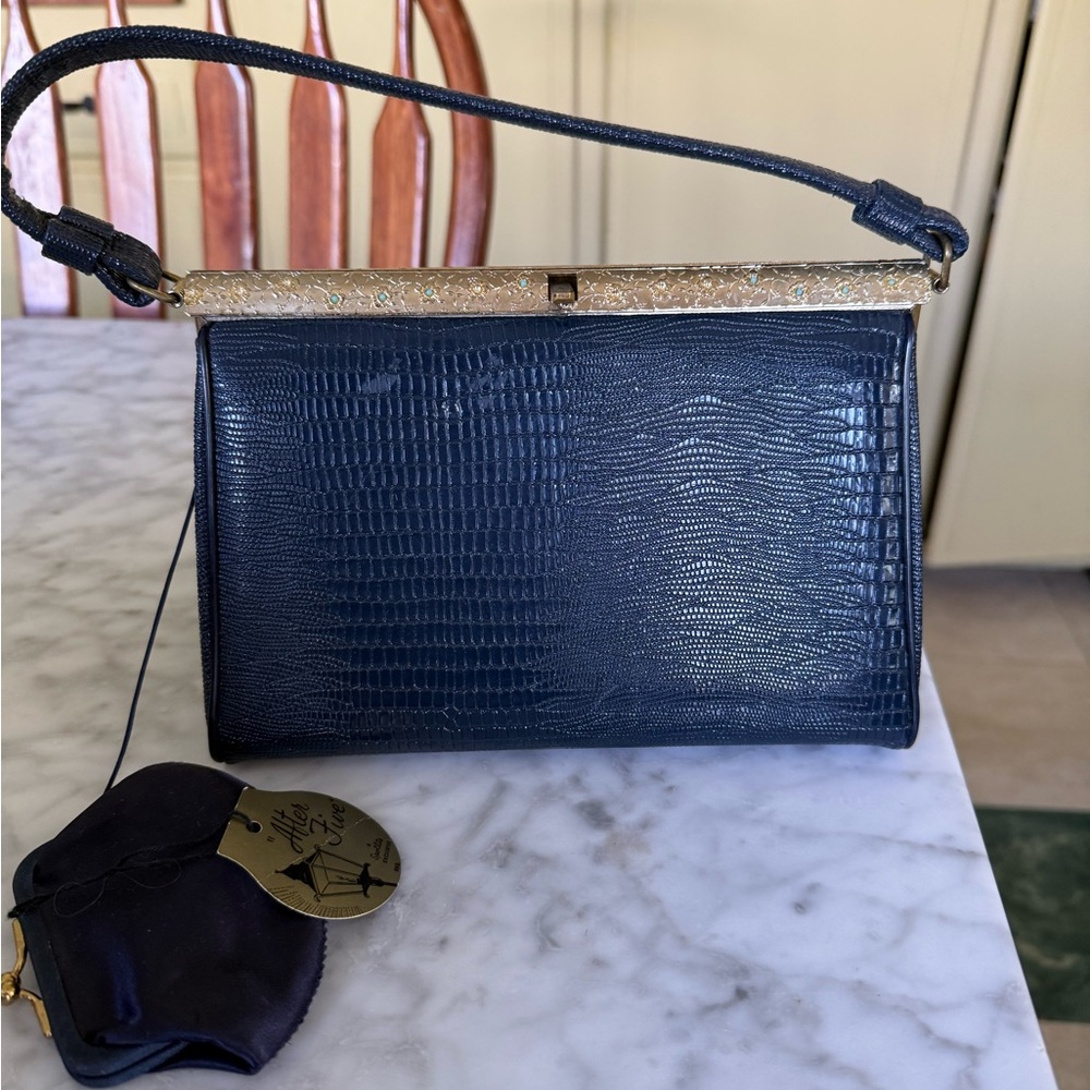 Elegant Vintage Navy Women's Handbag